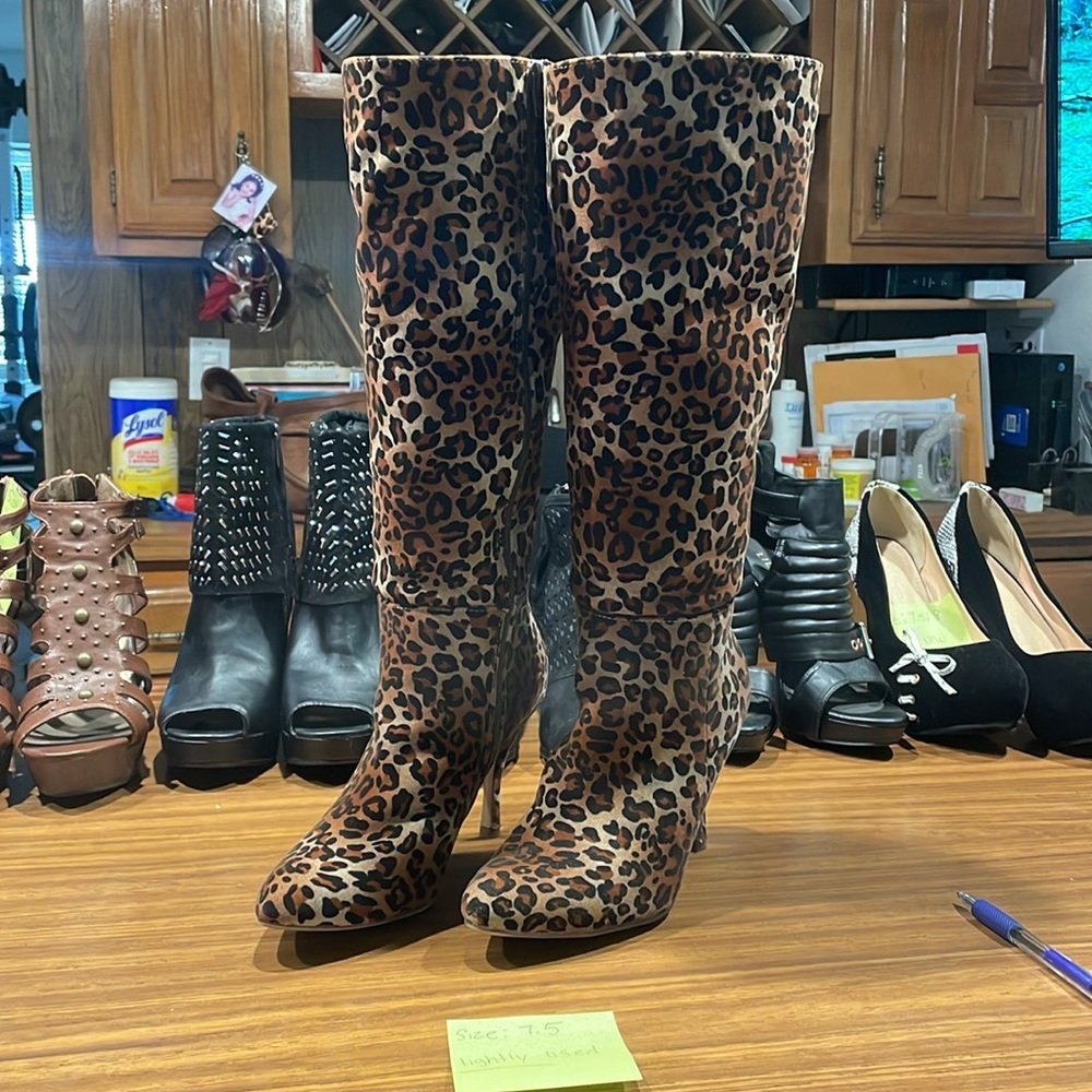 brand new, sexy, knee-high leopard print boots